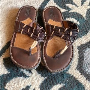 Born sandals